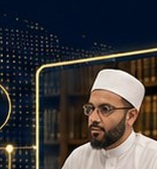 أستاذ علوم المخطوطات